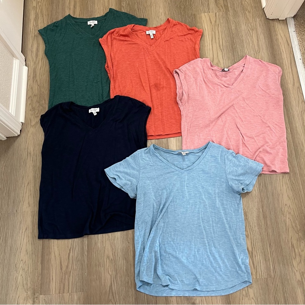 Jessica Simpson Sleeveless Shirt Bundle + One Freebie Tee - Small